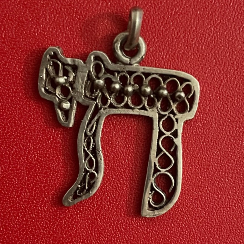 Chai vintage Silver Pendant